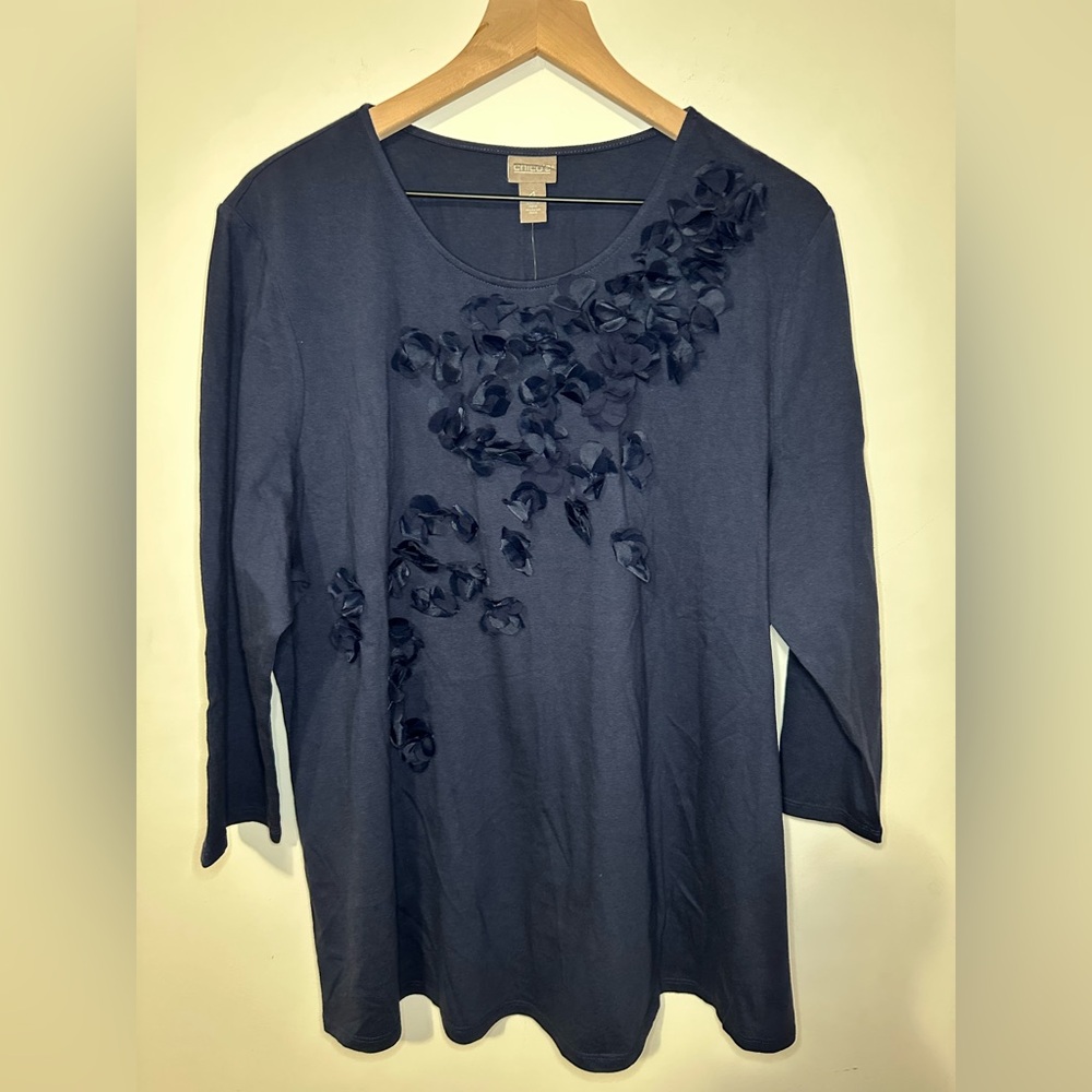 Chico’s Floral Appliqué Scoop Neck Long Sleeve SZ 4 Long Sleeve Color Midnight